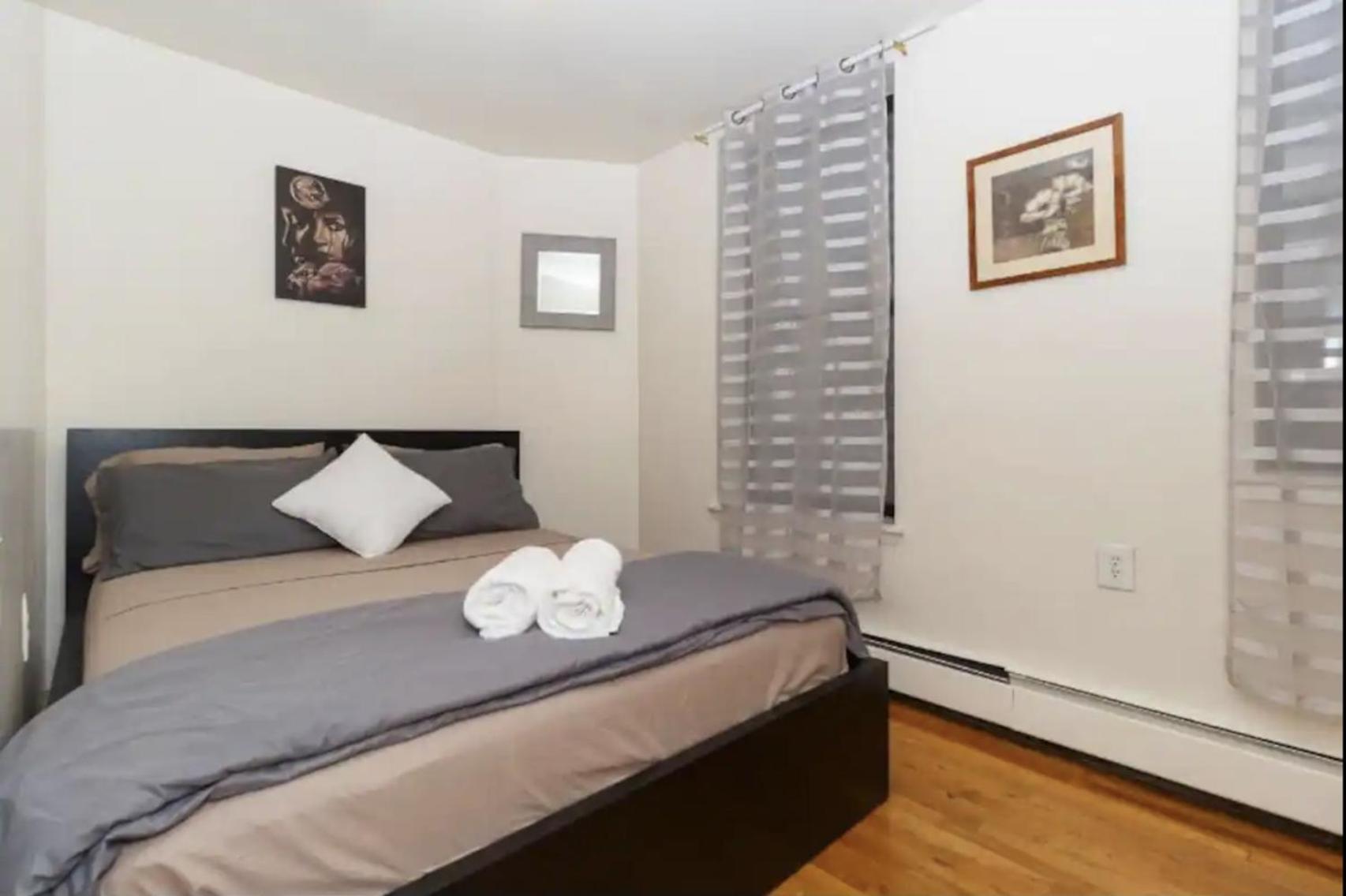 2Bed Bliss By Central Park North New York Exterior photo